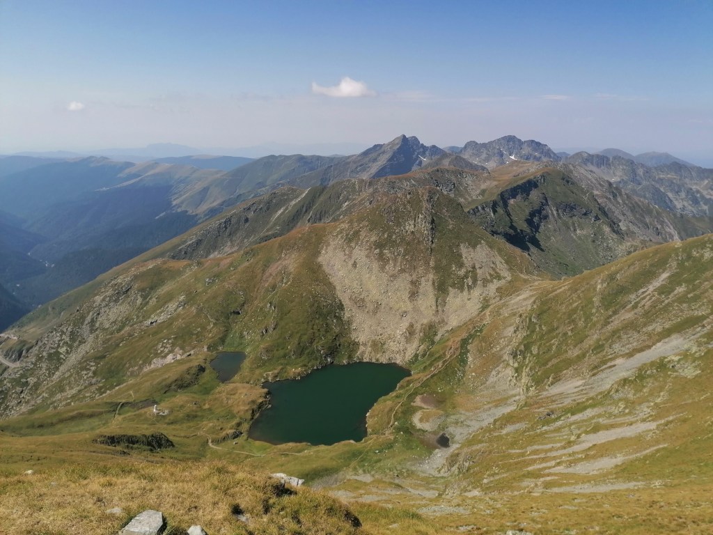 [Romania] Hiking and camping at the Capra&nbsp;Lake